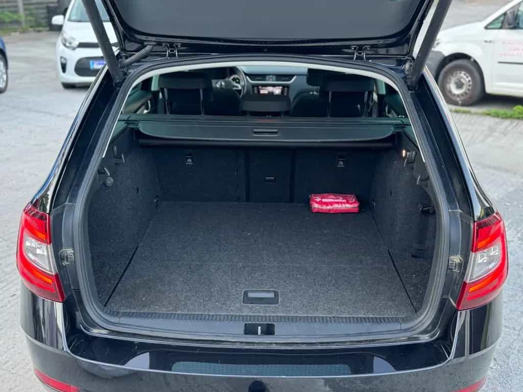 Skoda Octavia Combi 1.8 TSI Drive / DSG / LED / AHK 04/2017-photo-30