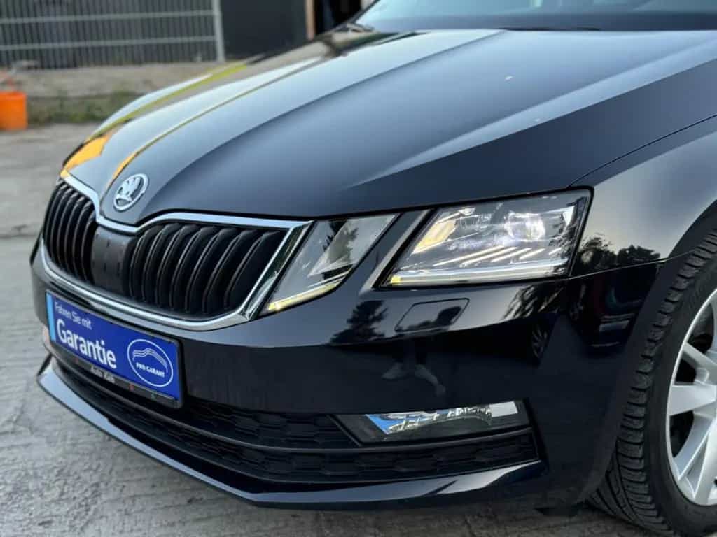 Skoda Octavia Combi 1.8 TSI Drive / DSG / LED / AHK 04/2017-photo-36