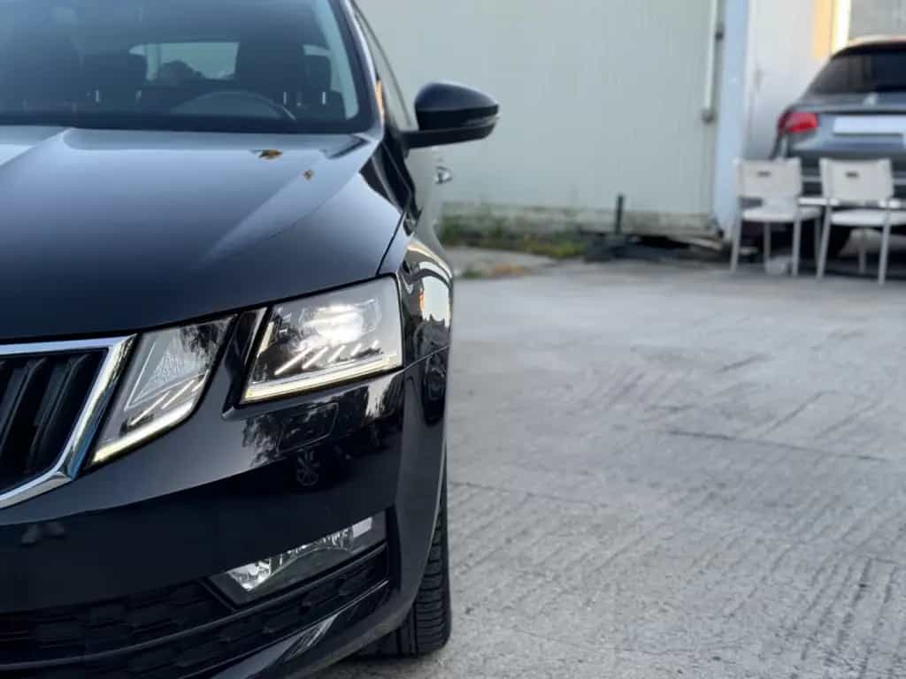 Skoda Octavia Combi 1.8 TSI Drive / DSG / LED / AHK 04/2017-photo-4