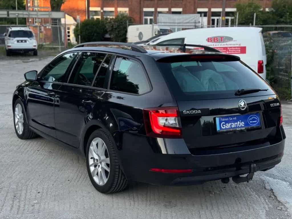 Skoda Octavia Combi 1.8 TSI Drive / DSG / LED / AHK 04/2017-photo-7
