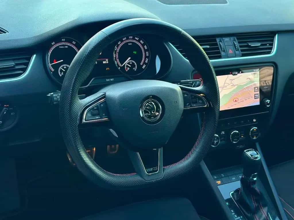 Skoda Octavia 2.0TSI RS CHALLANGE NAVI#SHZ#SPUR#KEYLES 07/2018-photo-39