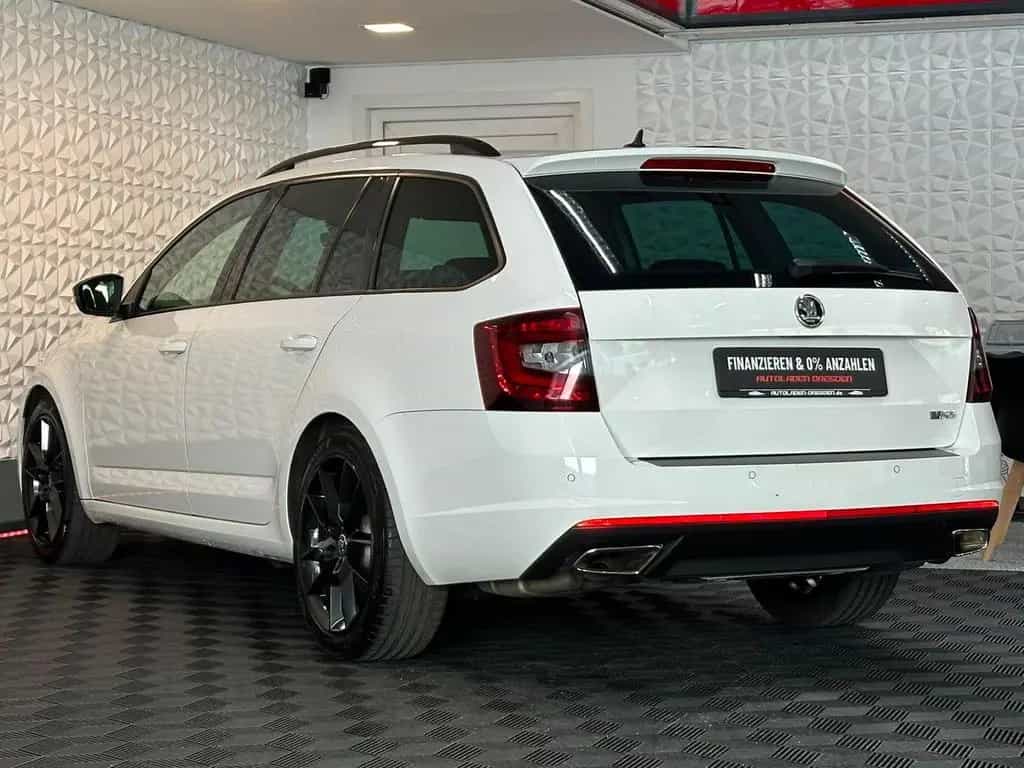 Skoda Octavia 2.0TSI RS CHALLANGE NAVI#SHZ#SPUR#KEYLES 07/2018-photo-4