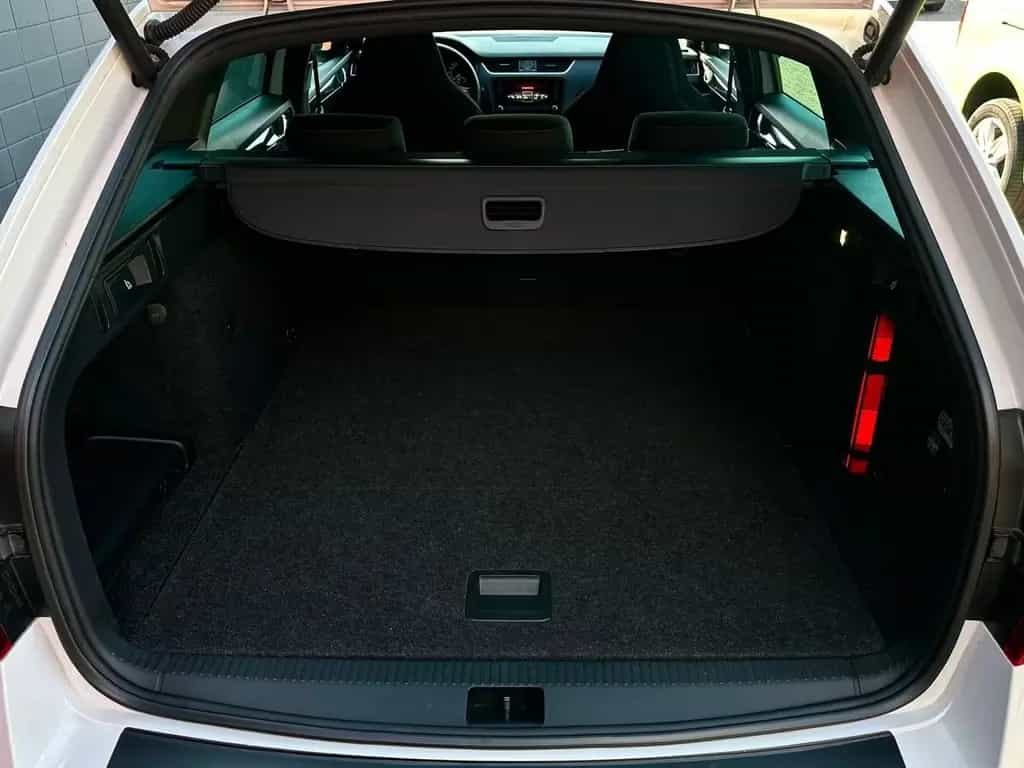 Skoda Octavia 2.0TSI RS CHALLANGE NAVI#SHZ#SPUR#KEYLES 07/2018-photo-6