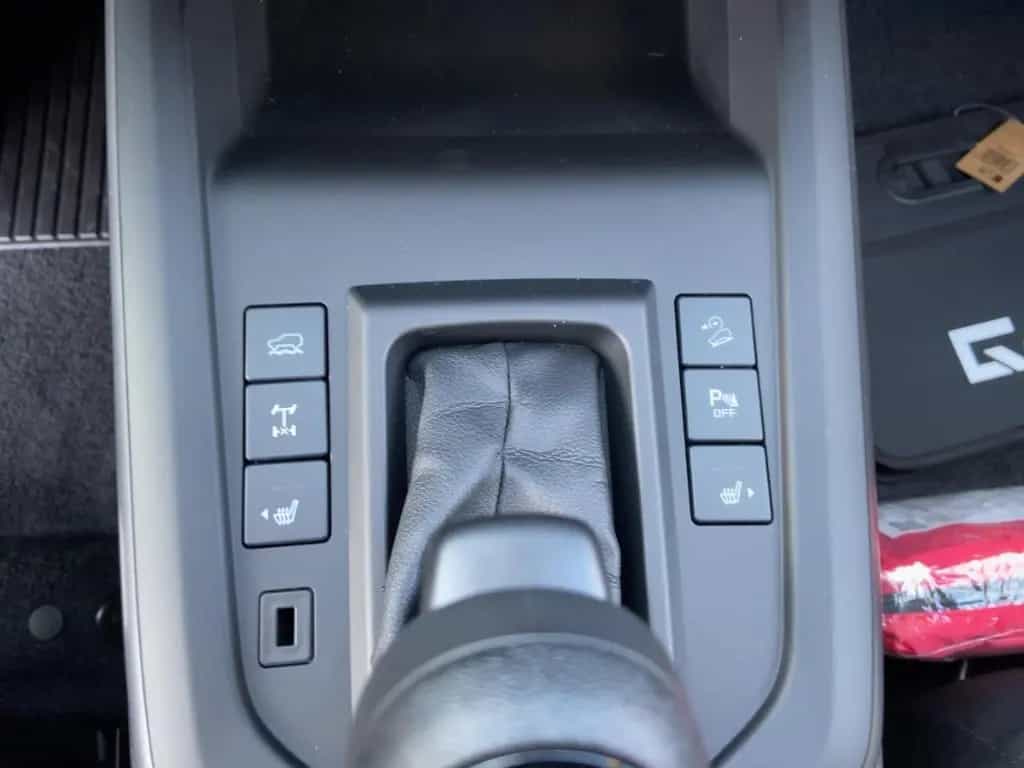 Isuzu D-Max Double Cab 4x4 LS 163PS Automatik/Winter/R null-photo-14