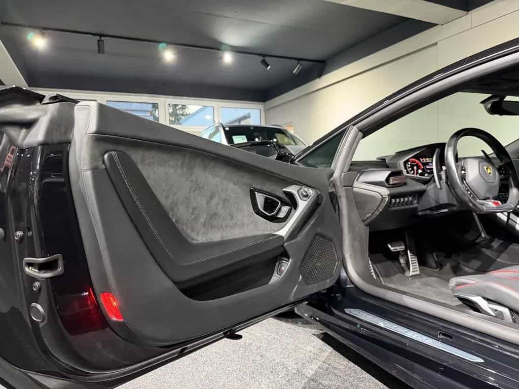 Lamborghini Huracán Huracán LP 610-4. / LIFT / RACING SEATS 07/2015-photo-18