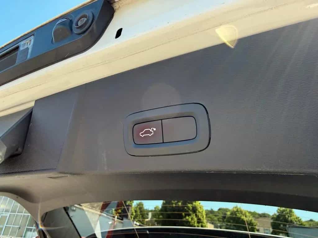 Volvo XC40 T2 2WD MomentumCore*DAB*RFK*TMP*FSHeizbar* 08/2021-photo-15