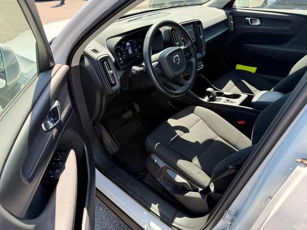 Volvo XC40 T2 2WD MomentumCore*DAB*RFK*TMP*FSHeizbar* 08/2021-photo-7