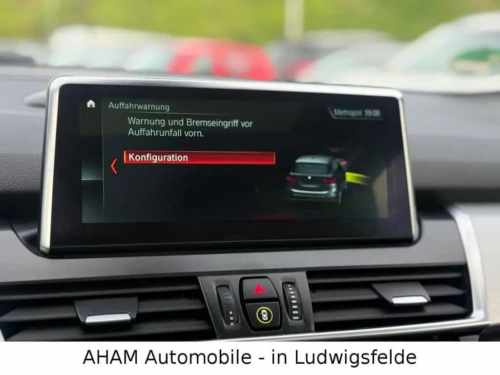 BMW 225 i xDrive Active Tourer Luxury Line|PANO|H-K 06/2018-photo-33