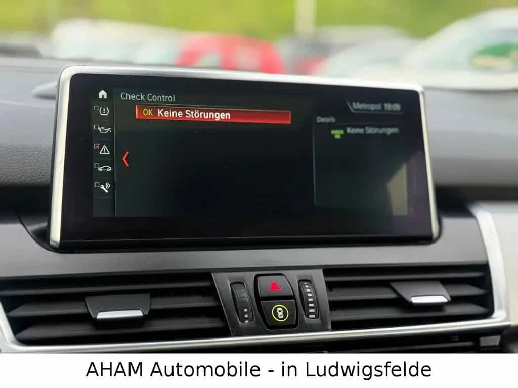 BMW 225 i xDrive Active Tourer Luxury Line|PANO|H-K 06/2018-photo-40
