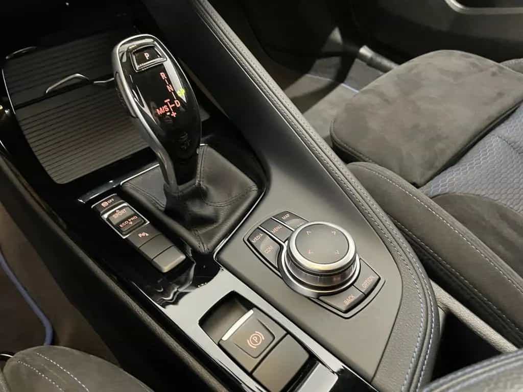 BMW X2 sDrive20i M Sportpaket NAVI AHK RFK HiFi LED 02/2020-photo-19