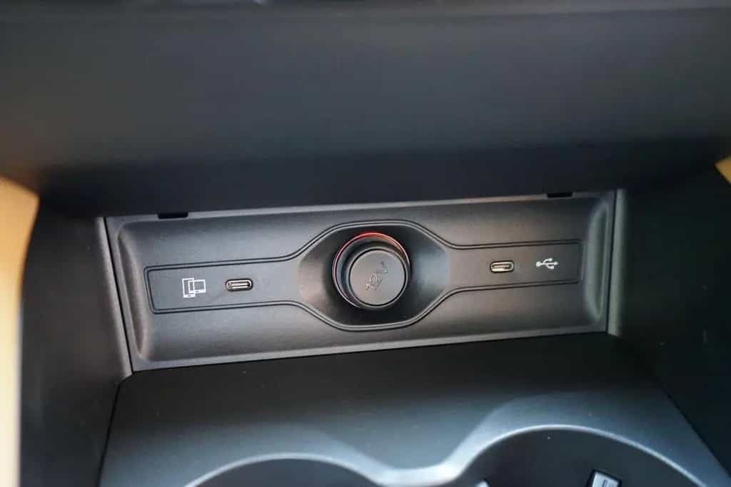 MG HS 1.5 T-GDI Luxury Aut. LED ACC Navi 360° 01/2025-photo-15