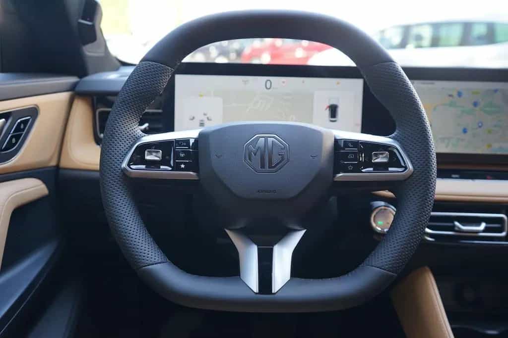 MG HS 1.5 T-GDI Luxury Aut. LED ACC Navi 360° 01/2025-photo-18