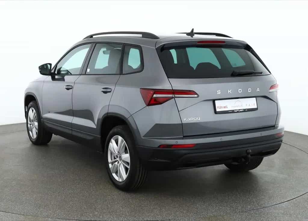 Skoda Karoq 1.5 TSI LED Kamera Sitzheizung 06/2024-photo-3