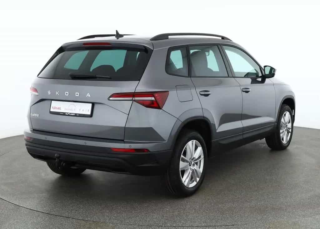 Skoda Karoq 1.5 TSI LED Kamera Sitzheizung 06/2024-photo-5