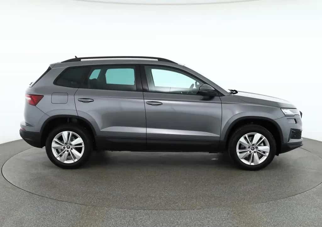 Skoda Karoq 1.5 TSI LED Kamera Sitzheizung 06/2024-photo-6