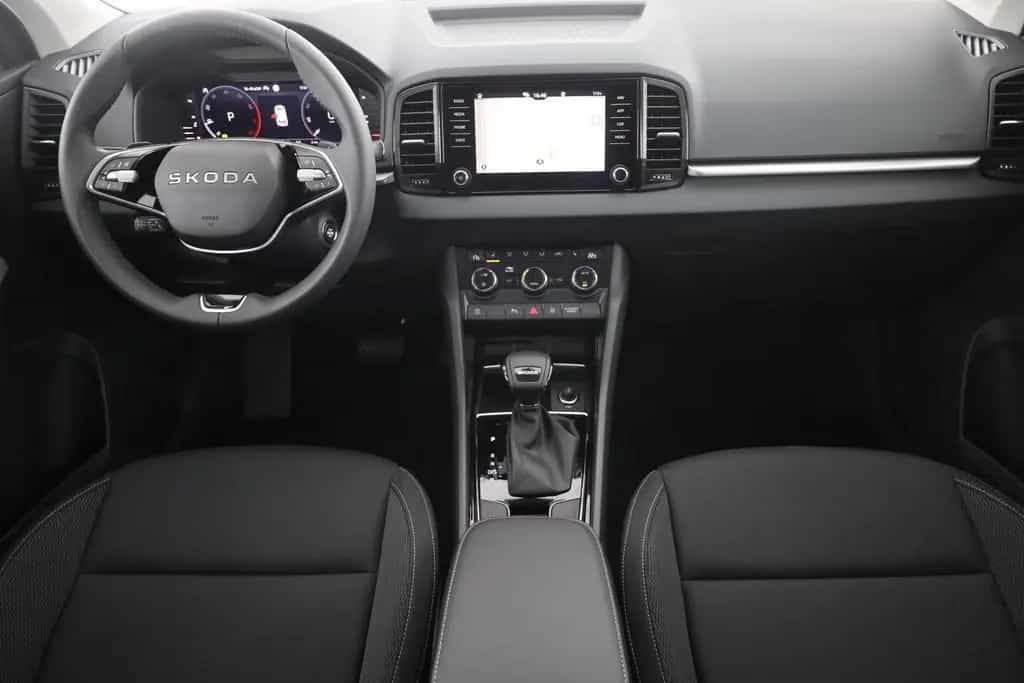 Skoda Karoq 1.5 TSI LED Kamera Sitzheizung 06/2024-photo-9