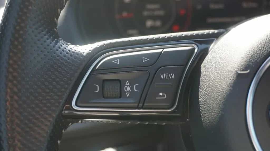 Audi Q2 1.0 TFSI ultra LED Navi Virtual Cockpit ACC 05/2017-photo-12