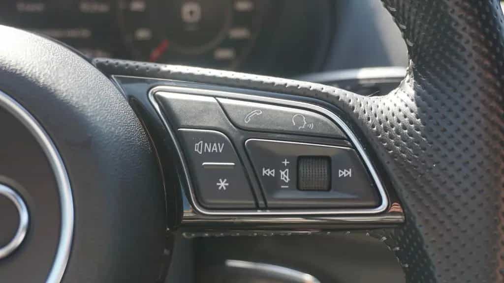 Audi Q2 1.0 TFSI ultra LED Navi Virtual Cockpit ACC 05/2017-photo-13