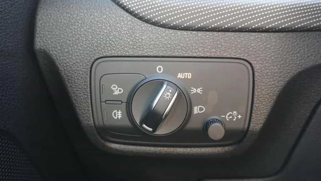 Audi Q2 1.0 TFSI ultra LED Navi Virtual Cockpit ACC 05/2017-photo-17