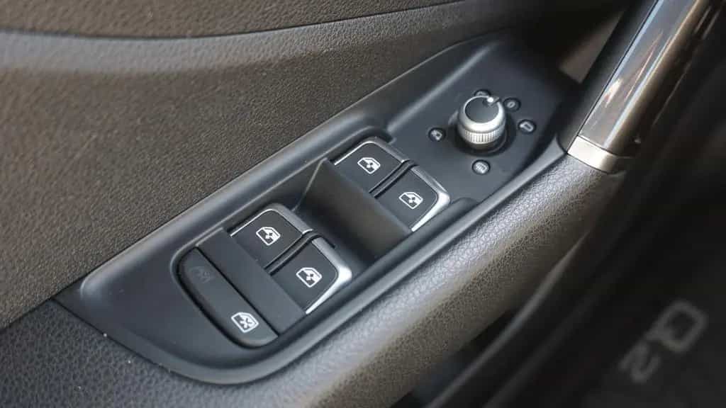 Audi Q2 1.0 TFSI ultra LED Navi Virtual Cockpit ACC 05/2017-photo-18