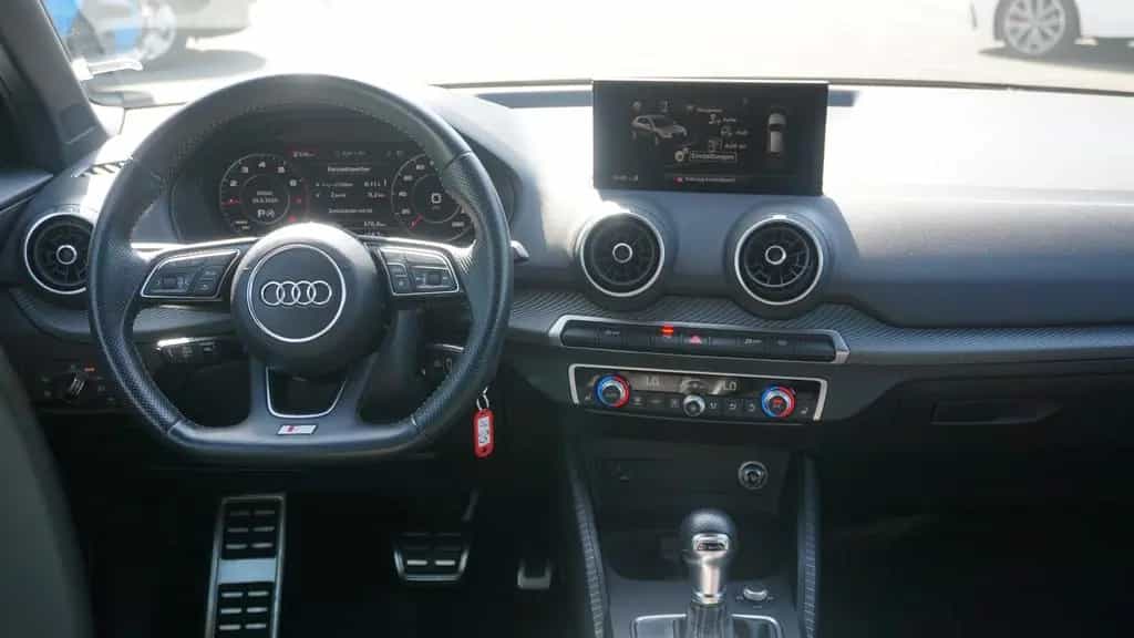 Audi Q2 1.0 TFSI ultra LED Navi Virtual Cockpit ACC 05/2017-photo-9