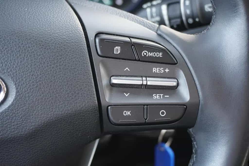 Hyundai KONA 1.0 T-GDI YES! Navi Sitzheizung Kamera PDC 05/2020-photo-15