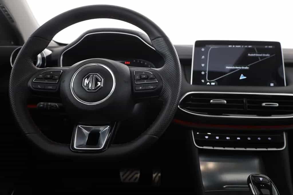 MG HS 1.5 T-GDI Luxury Aut. LED ACC Navi 360° Pano 05/2024-photo-10