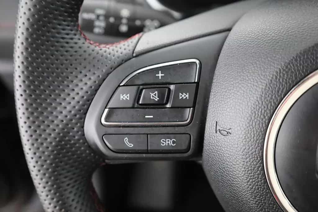 MG HS 1.5 T-GDI Luxury Aut. LED ACC Navi 360° Pano 05/2024-photo-20