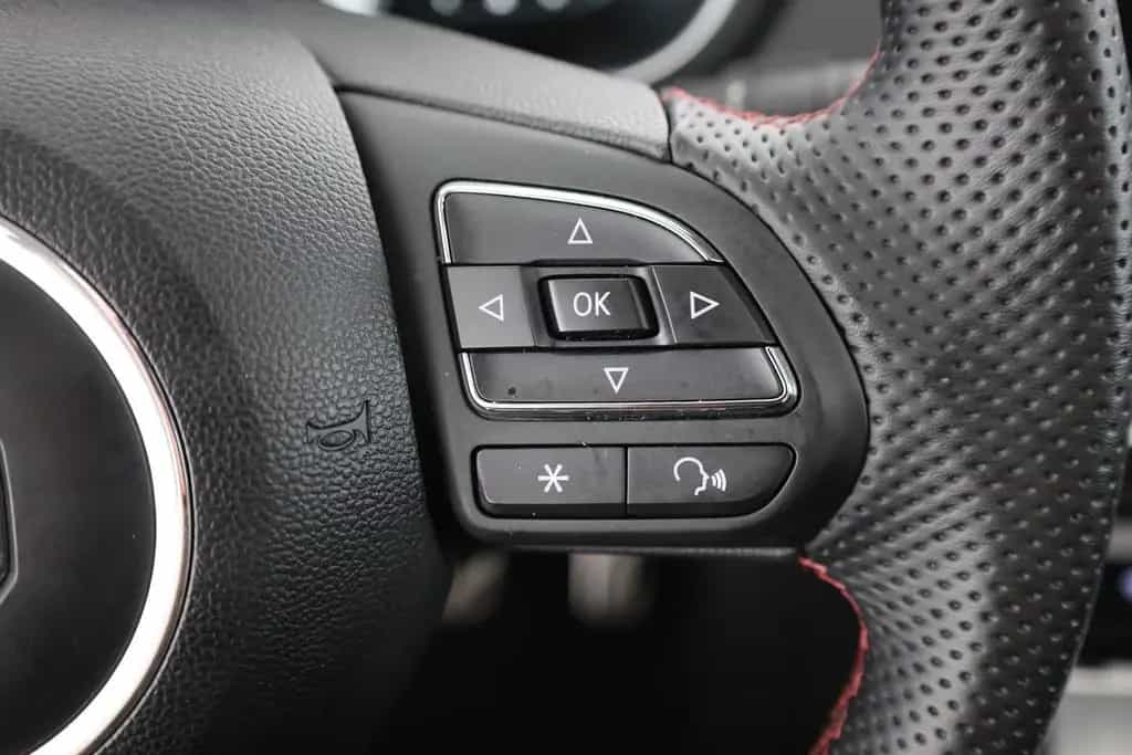 MG HS 1.5 T-GDI Luxury Aut. LED ACC Navi 360° Pano 05/2024-photo-21