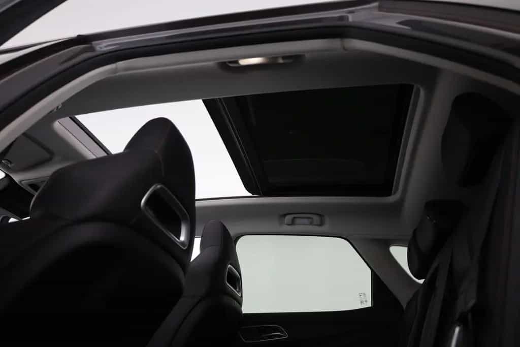 MG HS 1.5 T-GDI Luxury Aut. LED ACC Navi 360° Pano 05/2024-photo-31