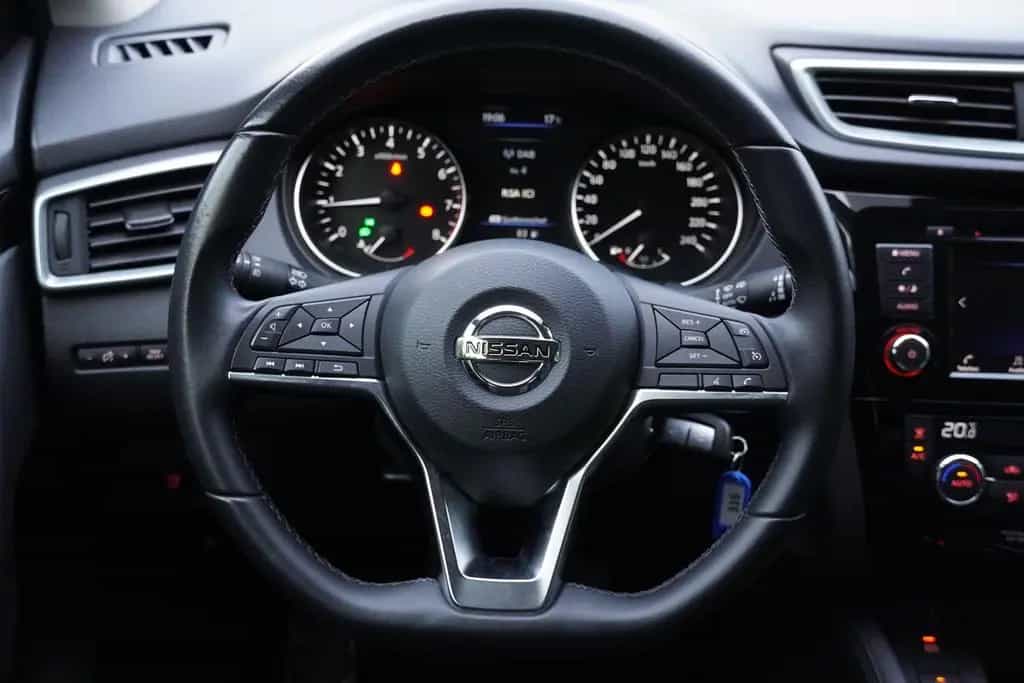 Nissan Qashqai 1.3 DIG-T Kamera AHK ACC Klimaaut. DAB 08/2021-photo-16