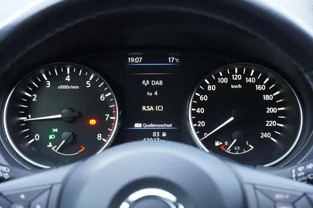Nissan Qashqai 1.3 DIG-T Kamera AHK ACC Klimaaut. DAB 08/2021-photo-19