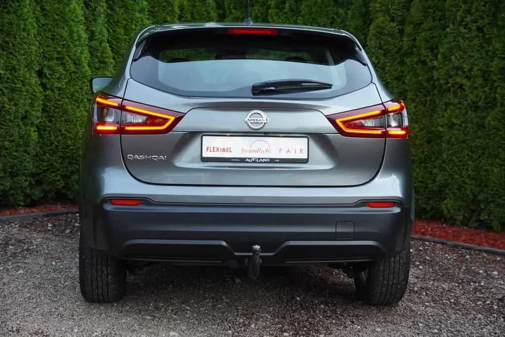 Nissan Qashqai 1.3 DIG-T Kamera AHK ACC Klimaaut. DAB 08/2021-photo-3