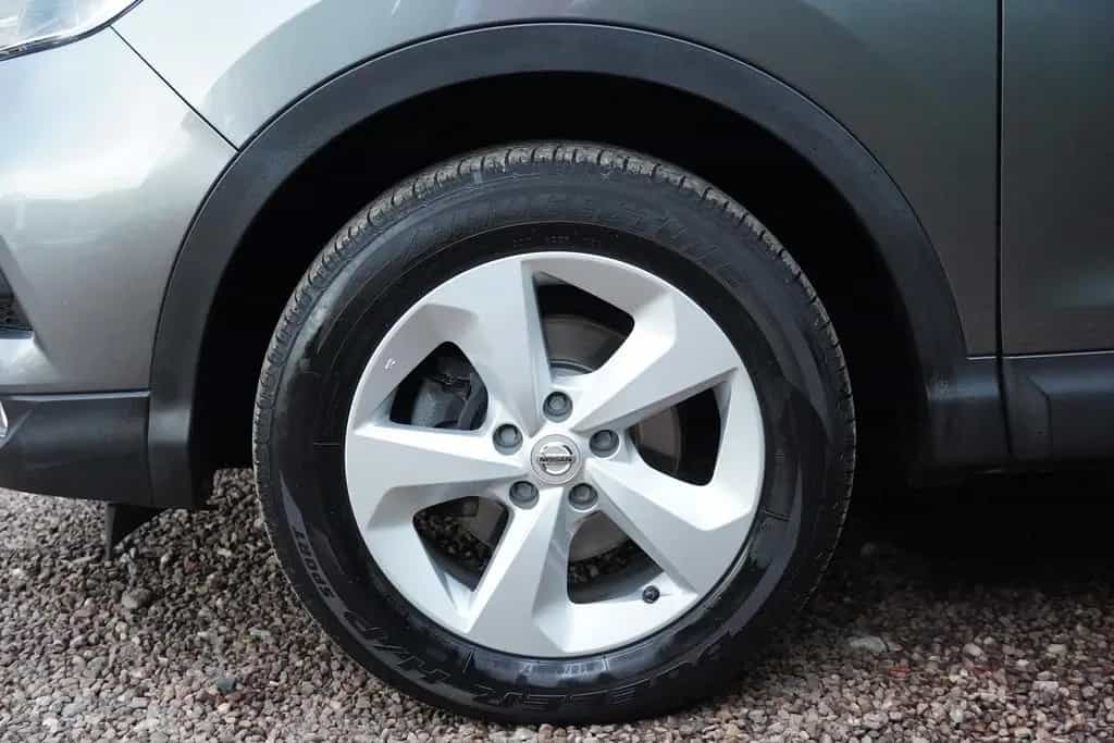 Nissan Qashqai 1.3 DIG-T Kamera AHK ACC Klimaaut. DAB 08/2021-photo-7