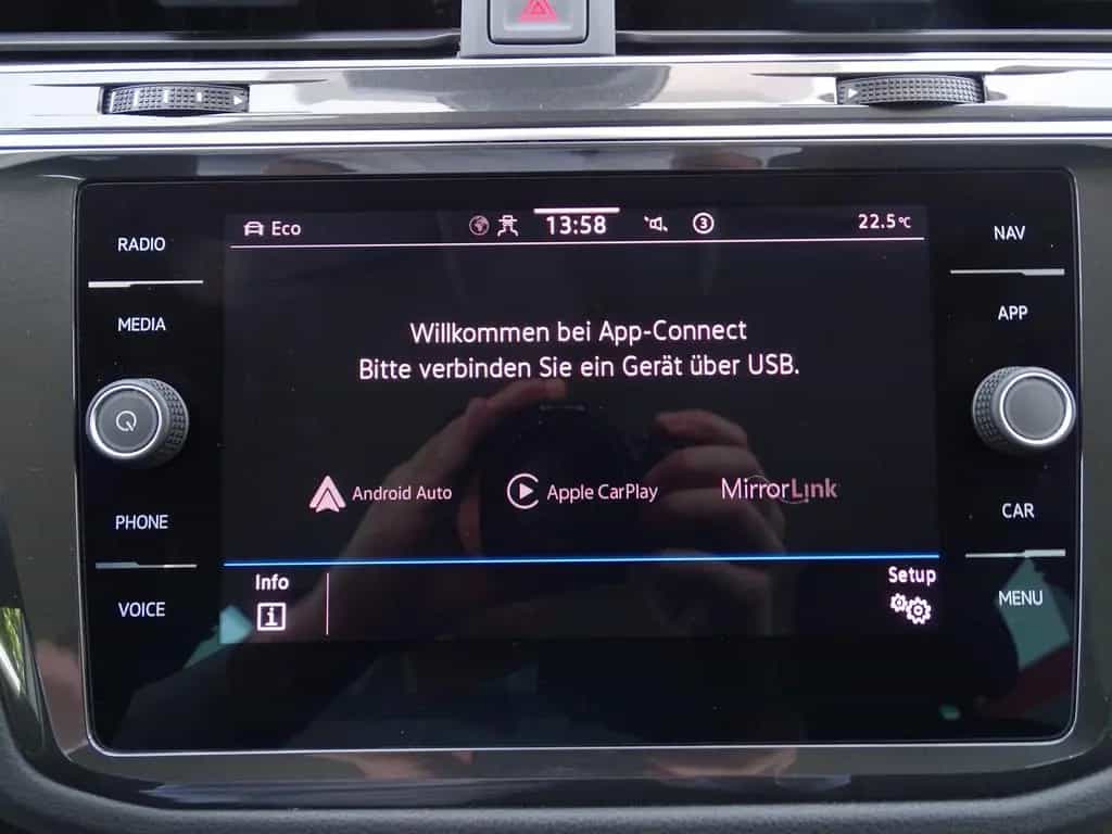 Volkswagen Tiguan 1.5 TSI DSG Active LED ACC Navi Kamera 08/2021-photo-13