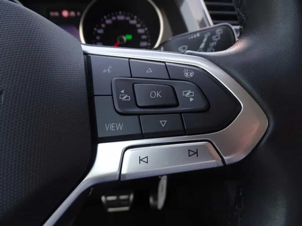 Volkswagen Tiguan 1.5 TSI DSG Active LED ACC Navi Kamera 08/2021-photo-19