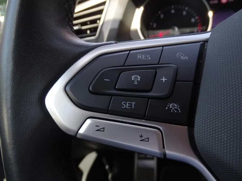 Volkswagen Tiguan 1.5 TSI DSG Active LED ACC Navi Kamera 08/2021-photo-20