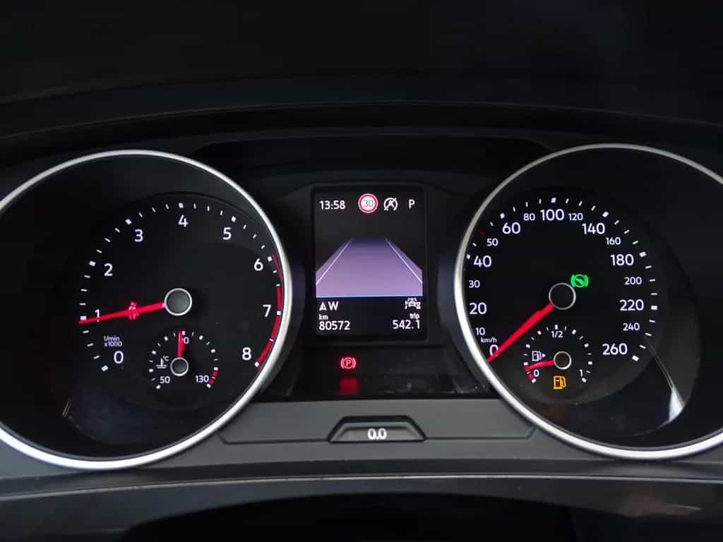 Volkswagen Tiguan 1.5 TSI DSG Active LED ACC Navi Kamera 08/2021-photo-23