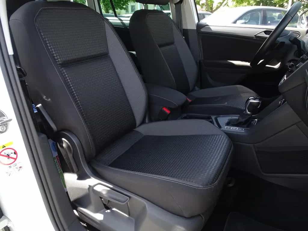 Volkswagen Tiguan 1.5 TSI DSG Active LED ACC Navi Kamera 08/2021-photo-28