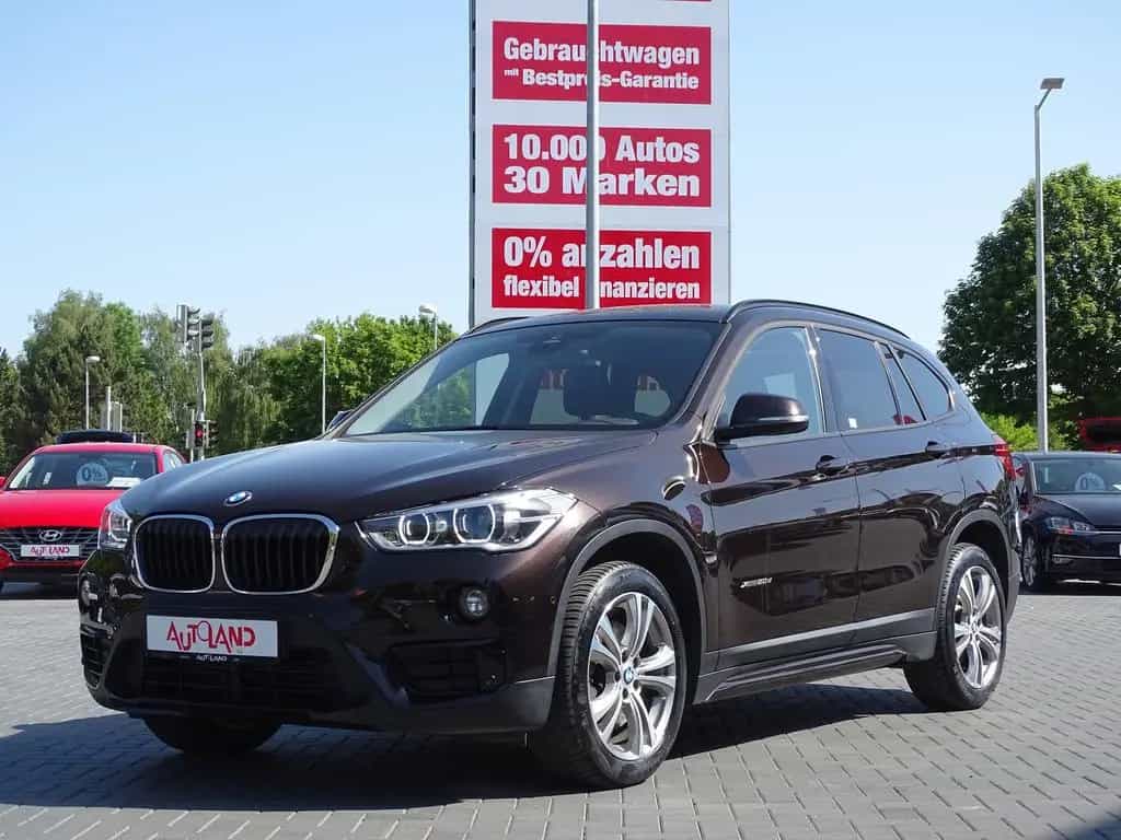 BMW X1 xDrive 20 d Sport Line Aut. LED Navi Kamera 06/2018-photo-1