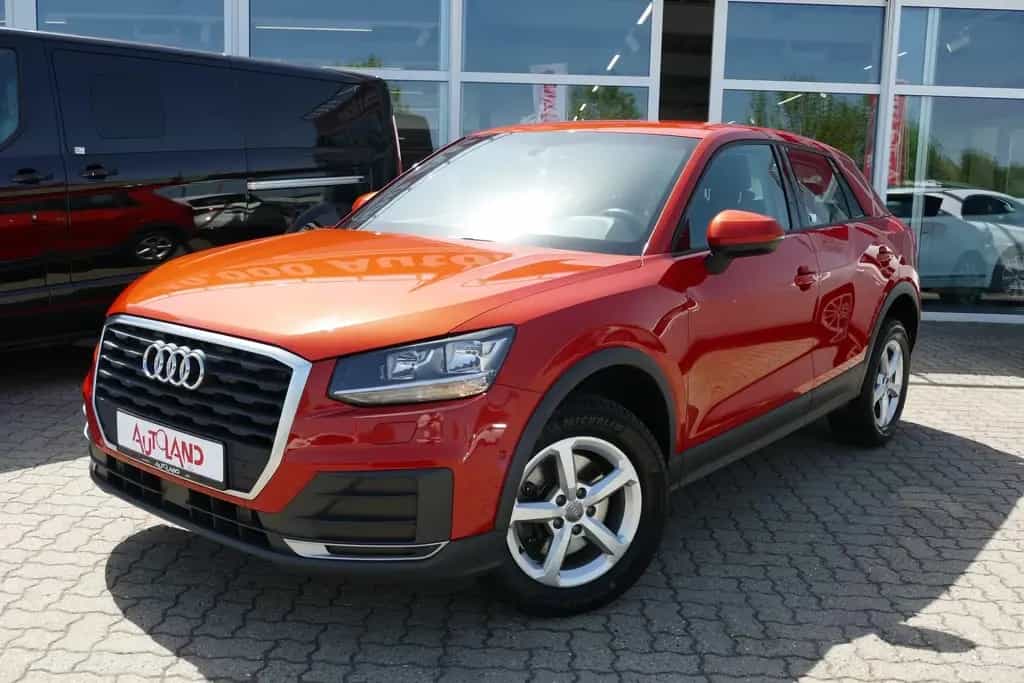 Audi Q2 1.4 TFSI Navi Tempomat Sitzheizung Leder PDC 03/2017-photo-1
