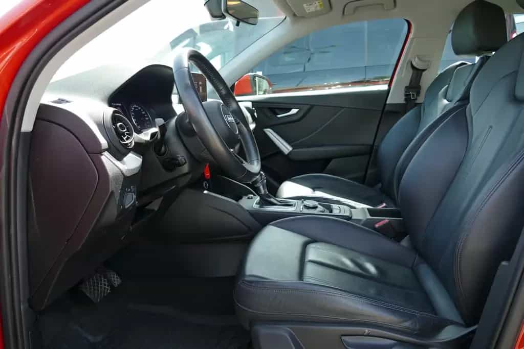 Audi Q2 1.4 TFSI Navi Tempomat Sitzheizung Leder PDC 03/2017-photo-27