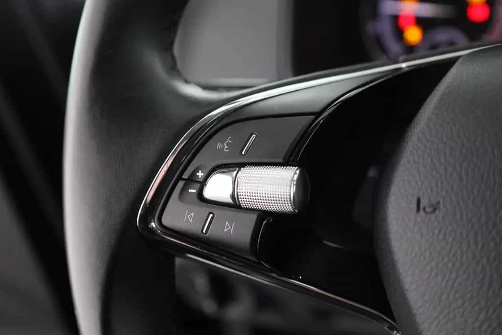 Skoda Karoq 1.0 TSI Clever LED 4x Sitzheizung Keyless 01/2022-photo-15