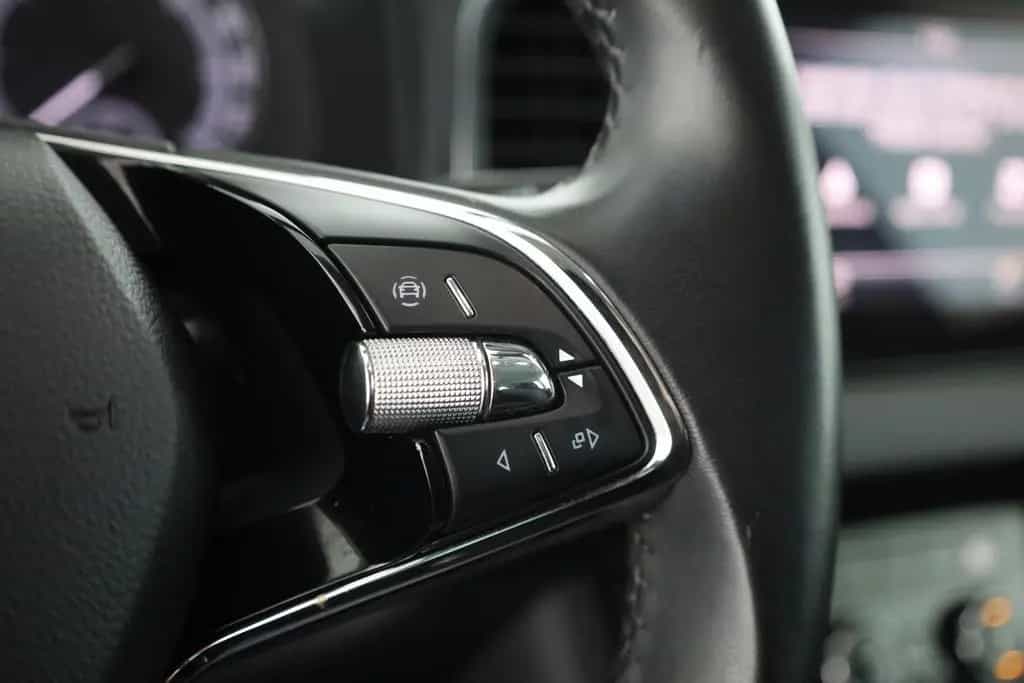 Skoda Karoq 1.0 TSI Clever LED 4x Sitzheizung Keyless 01/2022-photo-16