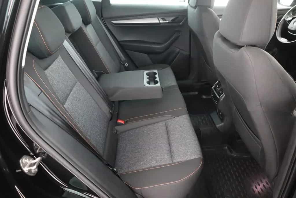 Skoda Karoq 1.0 TSI Clever LED 4x Sitzheizung Keyless 01/2022-photo-24