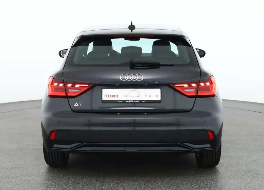 Audi A1 Sportback 30 TFSI S-tronic LED Navi PDC DAB 07/2021-photo-3