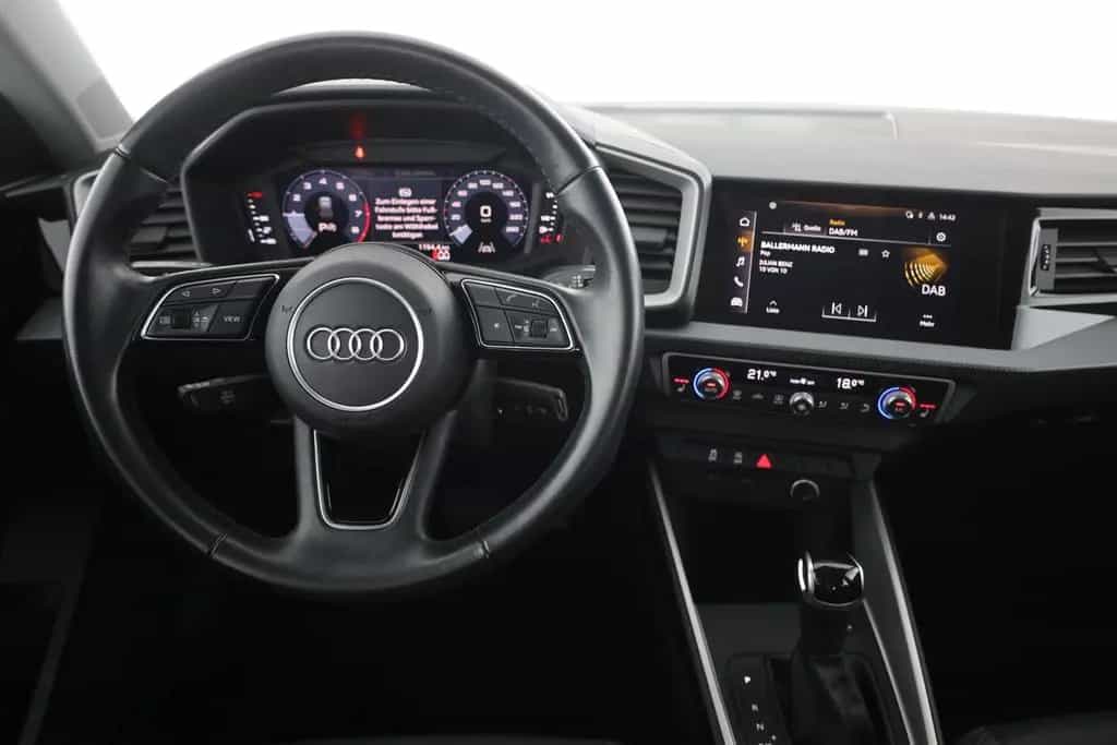 Audi A1 Sportback 30 TFSI S-tronic LED Navi PDC DAB 07/2021-photo-9