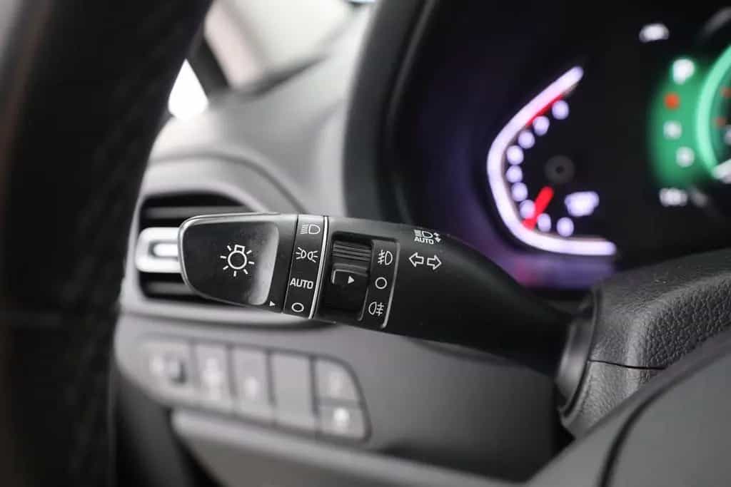 Hyundai i30 1.5 T-GDI DCT Intro Edition LED Kamera PDC 09/2020-photo-19