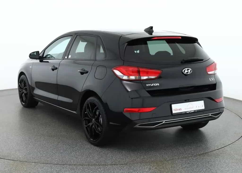 Hyundai i30 1.5 T-GDI DCT Intro Edition LED Kamera PDC 09/2020-photo-2