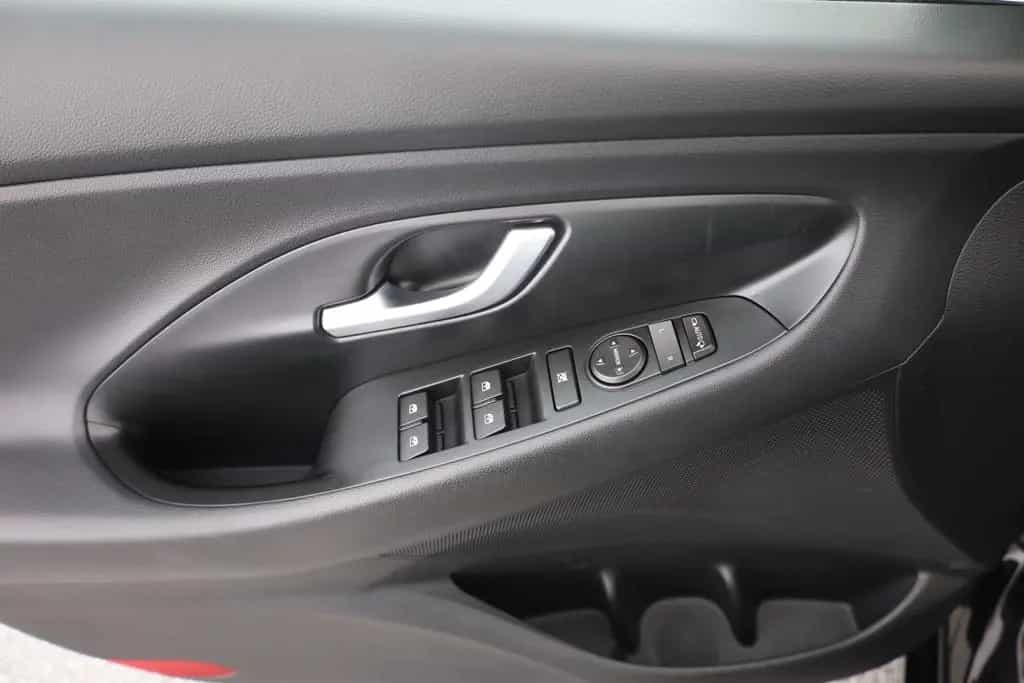 Hyundai i30 1.5 T-GDI DCT Intro Edition LED Kamera PDC 09/2020-photo-22